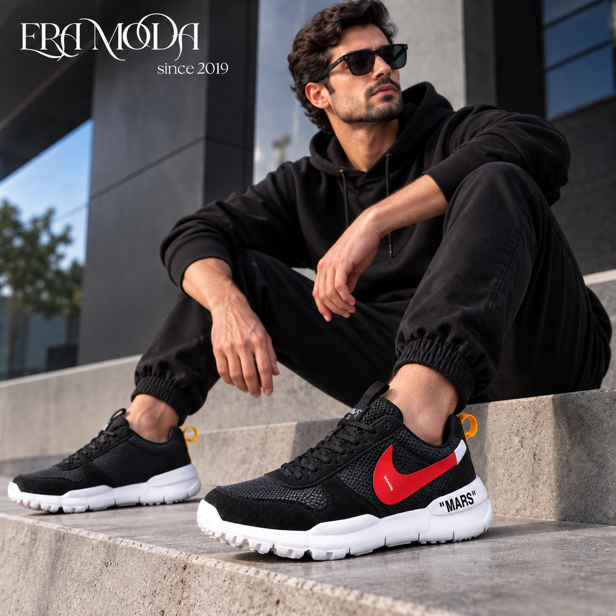 Nike Mars Men’s Sneakers - Lightweight & Rubber Sole