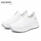 SKECHERS Sneakers
